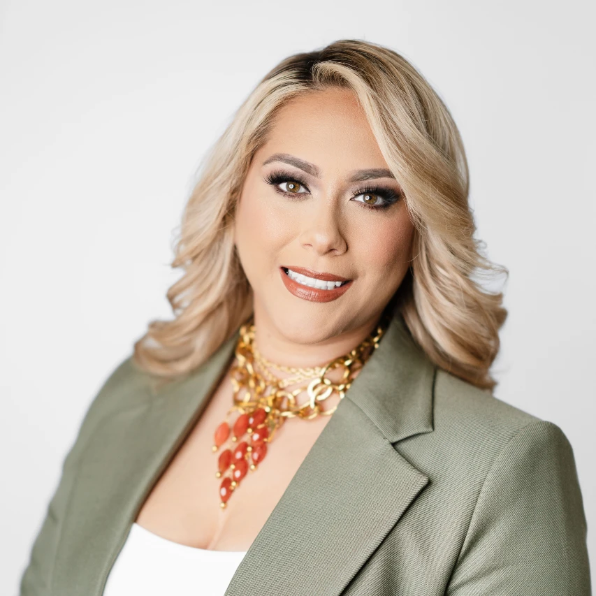 elvira trevino ceo renu your credit llc